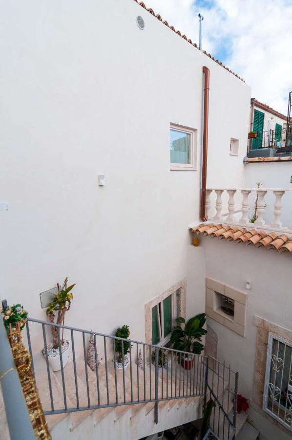 L'Alba Di Ortigia A Due Passi Dal Mare Apartment Syracuse Exterior photo